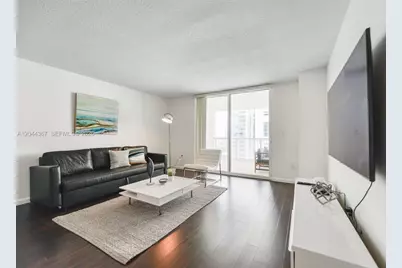 1200 Brickell Bay Dr #3614, Miami, FL 33131 - Photo 6