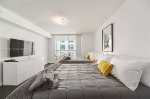 1200 Brickell Bay Dr, Miami, FL 33131 - Photo 16