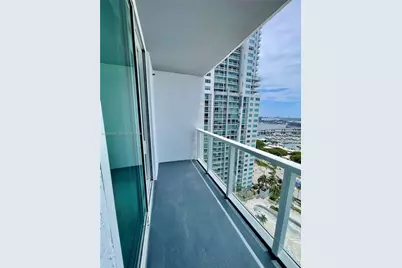 253 NE 2nd St #2409, Miami, FL 33132 - Photo 16