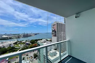 253 NE 2nd St, Miami, FL 33132 - Photo 14
