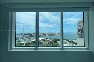 253 NE 2nd St, Miami, FL 33132 - Photo 36