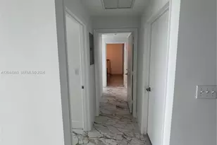 253 NE 2nd St, Miami, FL 33132 - Photo 18