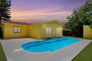 611 SW 76th Terrace, North Lauderdale, FL 33068 - Photo 2