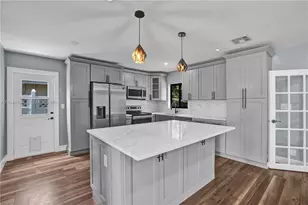 611 SW 76th Terrace, North Lauderdale, FL 33068 - Photo 8