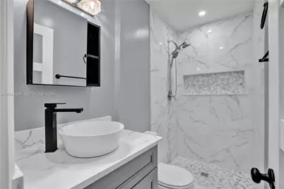 611 SW 76th Ter, North Lauderdale, FL 33068 - Photo 20