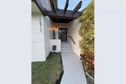 12717 SW 66th Ter, Miami, FL 33183 - Photo 4