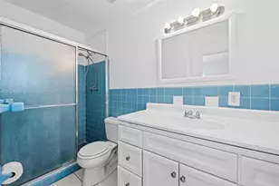733 N Rainbow Dr, Hollywood, FL 33021 - Photo 14