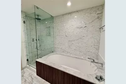 1000 Brickell Plz #3410, Miami, FL 33131 - Photo 24