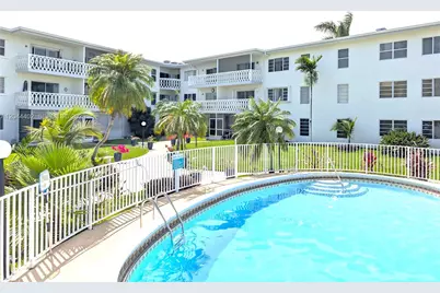 450 Golden Isles Dr #2H, Hallandale Beach, FL 33009 - Photo 2