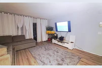 450 Golden Isles Dr #2H, Hallandale Beach, FL 33009 - Photo 8