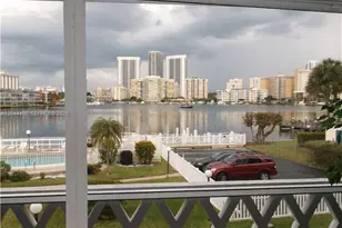 450 Golden Isles Dr, Hallandale Beach, FL 33009 - Photo 16