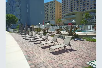 450 Golden Isles Dr #2H, Hallandale Beach, FL 33009 - Photo 20