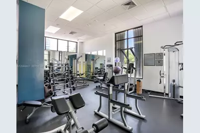 100 Bayview Dr #1620, Sunny Isles Beach, FL 33160 - Photo 28