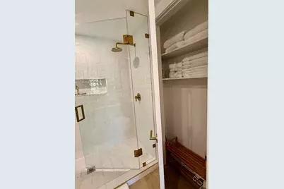 90 NE 32 #302, Miami, FL 33137 - Photo 12
