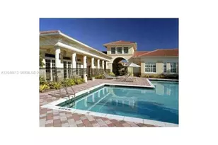 2464 Centergate Dr, Miramar, FL 33025 - Photo 4