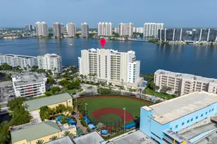 18100 N Bay Rd, Sunny Isles Beach, FL 33160 - Photo 40