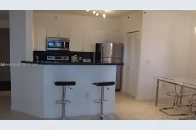 19501 E Country Club Dr #104, Aventura, FL 33180 - Photo 10