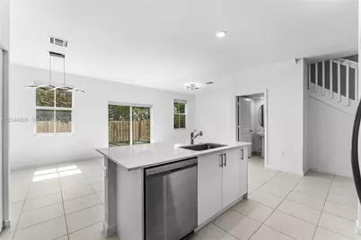4669 NW 118th Ave, Coral Springs, FL 33076 - Photo 6