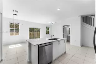 4669 NW 118th Ave, Coral Springs, FL 33076 - Photo 6