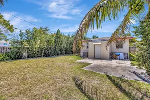 45 SE 14th St, Dania Beach, FL 33004 - Photo 22