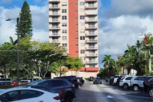 3161 S Ocean Dr, Hallandale Beach, FL 33009 - Photo 2