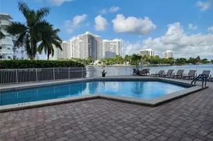 3161 S Ocean Dr, Hallandale Beach, FL 33009 - Photo 6