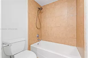 401 69th St, Miami Beach, FL 33141 - Photo 28