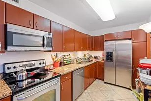 401 69th St, Miami Beach, FL 33141 - Photo 26