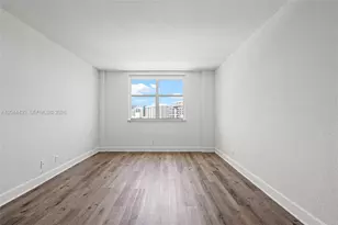 401 69th St, Miami Beach, FL 33141 - Photo 30