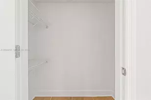 401 69th St, Miami Beach, FL 33141 - Photo 22