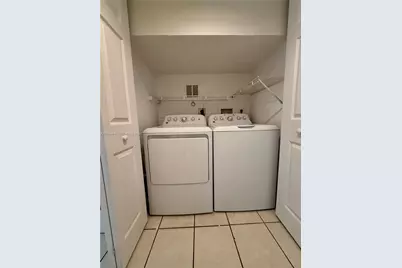 829 NW 208th Way, Pembroke Pines, FL 33029 - Photo 6