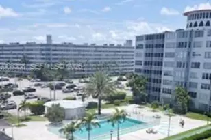 1780 NE 191st St, Miami, FL 33179 - Photo 2