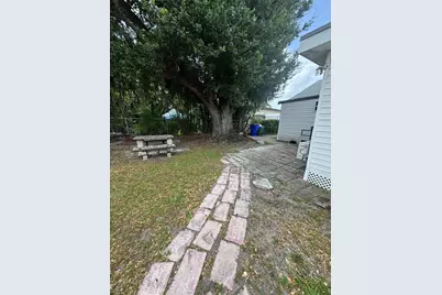 3271 (Rear 1-Bedroom) NW 15th St, Miami, FL 33125 - Photo 18
