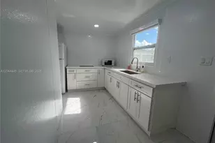 30705 SW 194th Ave, Homestead, FL 33030 - Photo 2