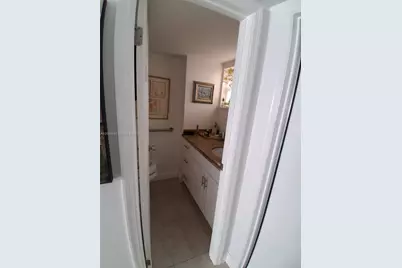 410 SE 2nd St #307, Hallandale Beach, FL 33009 - Photo 6