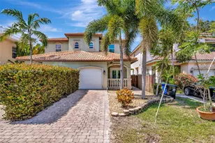 853 SW 11th Ct, Fort Lauderdale, FL 33315 - Photo 1