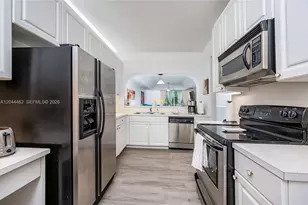 10700 NW 66th St, Doral, FL 33178 - Photo 8