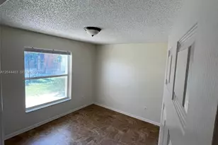 6031 SW 36th Ct, Davie, FL 33314 - Photo 6