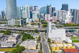 437 SW 7th St, Miami, FL 33130 - Photo 2