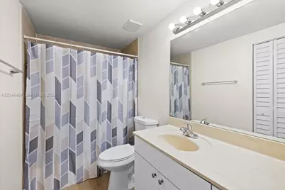 437 SW 7th St #201, Miami, FL 33130 - Photo 16