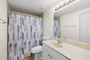 437 SW 7th St, Miami, FL 33130 - Photo 16