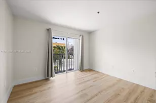 437 SW 7th St, Miami, FL 33130 - Photo 14