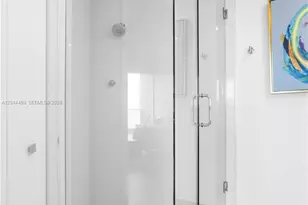 300 South Pointe Dr, Miami Beach, FL 33139 - Photo 58