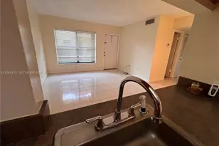 451 NW 100th Pl, Pembroke Pines, FL 33024 - Photo 6
