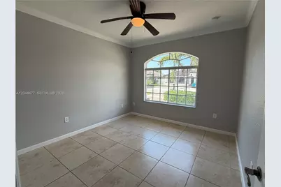 7753 NW 201st Ter, Hialeah, FL 33015 - Photo 20