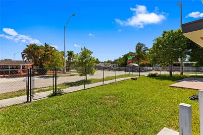 191 SE 6th Ave, Hialeah, FL 33010 - Photo 4