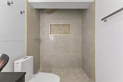 191 SE 6th Ave, Hialeah, FL 33010 - Photo 42