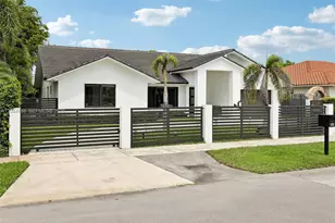 6816 SW 89th Ct, Miami, FL 33173 - Photo 2