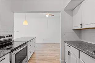 370 NE 55th St, Miami, FL 33137 - Photo 18