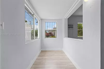 370 NE 55th St, Miami, FL 33137 - Photo 30